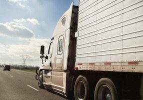 Here’s how much truck drivers earned in 2020