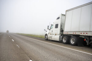 7,912 trucks and 2,051 drivers placed out of service in U.S. during 3-day Roadcheck