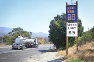 FMCSA extends speed-limiter comment period