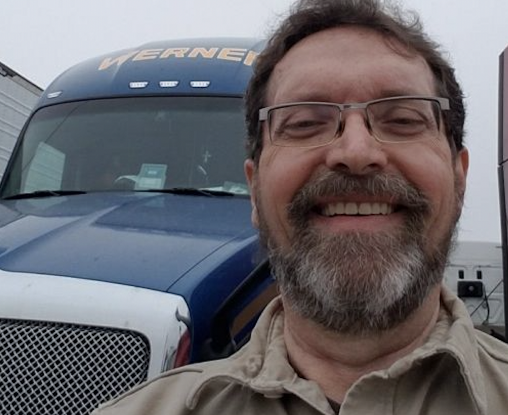 truck-driver-awarded-for-34-years-and-millions-of-miles-of-safe-driving