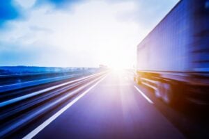 10 truck drivers share their best advice to rookies on Reddit