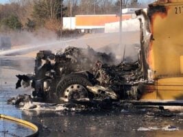 EPIC! Trucker’s response to big rig fire is nothing short of heroic