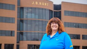 Women in Trucking Announces Driver of the Year Recipient