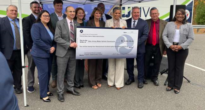 New Jersey has received a $2M grant from the FMCSA to bring mobile CDL testing to rural communities, expanding access to commercial driver’s license exams statewide. This initiative aims to improve highway safety, increase CDL accessibility, and support New Jersey’s commercial drivers.