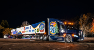 Kenworth T680 and the U.S. Capitol Christmas Tree, ‘Spruce Wayne,’ Visit the Pacific Northwest