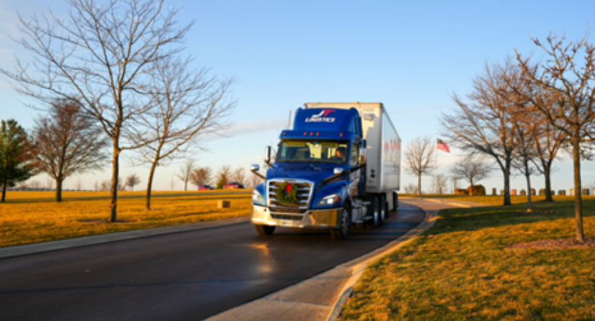 JT Logistics partners with Wreaths Across America to honor veterans by transporting over 11,500 remembrance wreaths from Maine to Iowa. These wreaths, used in ceremonies across nine cemeteries, pay tribute to our nation’s heroes.