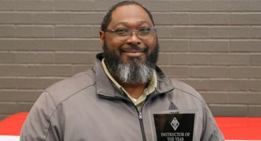 Quincy Jackson, a CDL instructor at Ogeechee Technical College, receives the 2025 Rick Perkins Award for Excellence in Technical Instruction. Learn about his inspiring career and dedication to teaching the next generation of truck drivers.
