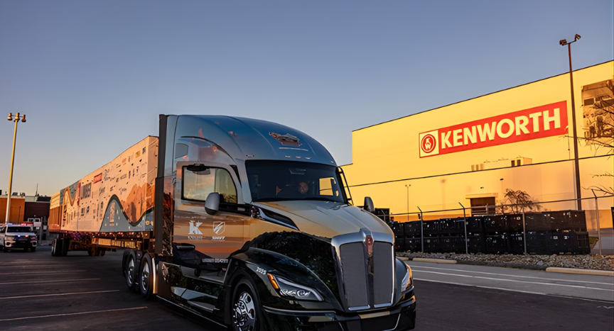 This article highlights the return of a Kenworth T680 to the Chillicothe plant while hauling the 2025 U.S. Capitol Christmas Tree, giving truck drivers a closer look at the cross-country tour, the driver behind the wheel, and how the Kenworth team welcomed “Silver Belle” before it continued to Washington, D.C.