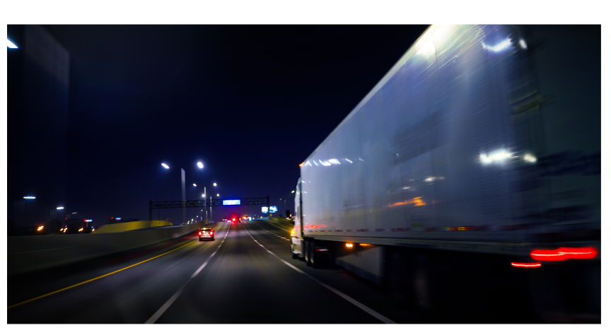 Southeast regional truck routes in Georgia, Tennessee, the Carolinas, and Florida are posting faster driver hiring timelines than OTR. Here’s how freight density, onboarding, and job board velocity affect hiring speed.
