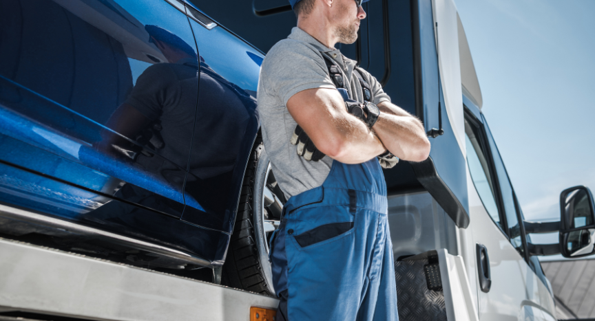 Flatbed drivers rely on 2-inch synthetic webbing straps to secure loads safely and pass DOT inspections. Learn which flatbed straps offer the best strength, weight advantage, and compliance for lumber, steel, and construction freight.