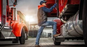 CDL Training Schools in Missouri and What New Drivers Should Compare Before Enrolling