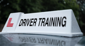 How Future Truck Drivers Can Compare CDL Training Schools in Texas