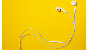 Headset Comparisons Truck Drivers Should Make Before Buying
