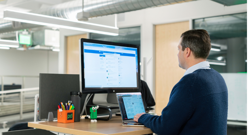 Learn how truck drivers can use LinkedIn to improve visibility, connect with transportation professionals, research fleets, and create stronger long-term career opportunities.