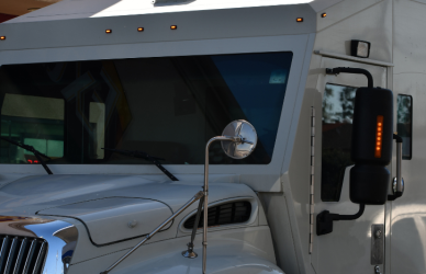 A major recall affecting more than 19,000 Daimler and Wabash trucks and trailers is now in effect. Here’s what truck drivers need to know about the affected models, safety issues, repair timelines, and manufacturer contacts.