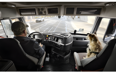 Volvo Trucks and the Center for Pet Safety are teaming up to improve pet safety for truck drivers. Learn how their new partnership supports safer, more comfortable travel for drivers and their pets.