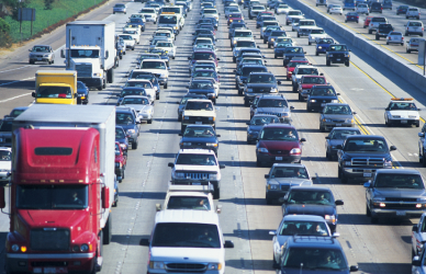 Atlanta’s traffic can challenge even the most experienced truck drivers. Learn how to navigate key highways like I-285 and the Downtown Connector safely, avoid peak congestion times, and use smart driving strategies to keep routes efficient and stress-free.