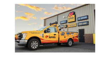Love’s Truck Care has opened a new service center at the Topeka Service Area on the Kansas Turnpike, offering truck maintenance, tires, oil changes, light repairs, and roadside assistance to help drivers reduce downtime.