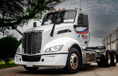 : PacLease introduces commemorative truck graphics honoring America’s 250th anniversary with patriotic designs featured on U.S. rental box trucks and day cabs entering service nationwide.