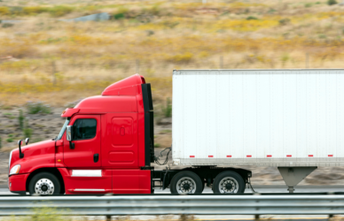 Learn how OTR reefer drivers can protect temperature-sensitive freight with simple routines, from trailer pre-cool and airflow setup to seal verification and temperature log checks.