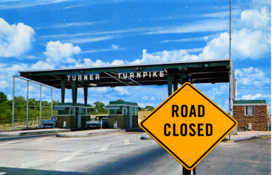 Truck drivers on I-44/Turner Turnpike in Oklahoma will face temporary parking closures at Stroud Service Plaza until early 2026 due to reconstruction. Meanwhile, major lane reductions on the I-24 bridge between Kentucky and Illinois will impact truck traffic. Stay informed on road updates and plan ahead.