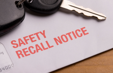 Paccar recalls over 1,000 Kenworth and Peterbilt trucks due to an accelerator pedal issue. Learn about the affected models, cause, and how to resolve it.
