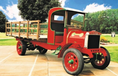 Source: (Iowa 80 Museum) A 1925 Kenworth KS 3-Ton is currently being featured at the Iowa 80 Trucking Museum as part of the 100 Years of Trucking event