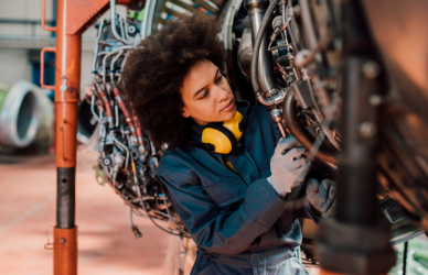 The trucking industry is facing a significant gender gap in diesel technicians. Learn how women like Alyssa Briggs and Keelie Boyer are excelling in this field, breaking stereotypes, and contributing to filling the technician shortage. See how initiatives like scholarships and training programs are encouraging more women to enter diesel mechanics.