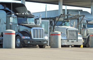 A recent survey by FinditParts reveals that truck drivers are willing to pay more for truck stops that prioritize safety and cleanliness. The findings highlight a generational divide in perceptions of safety and emphasize the unique concerns of women truckers.