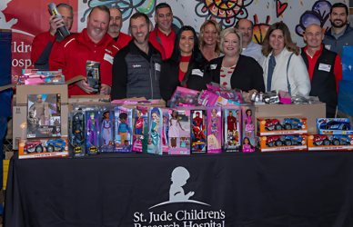 Averitt associates and customers have once again joined forces to bring joy to children at St. Jude Children’s Research Hospital.