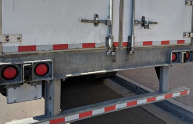 FMCSA clarifies that faded or missing rear-impact guard labels are not a compliance issue, focusing instead on the physical condition of the guard. This clarification, issued on December 10, 2024, reassures drivers and fleets regarding safety standards.